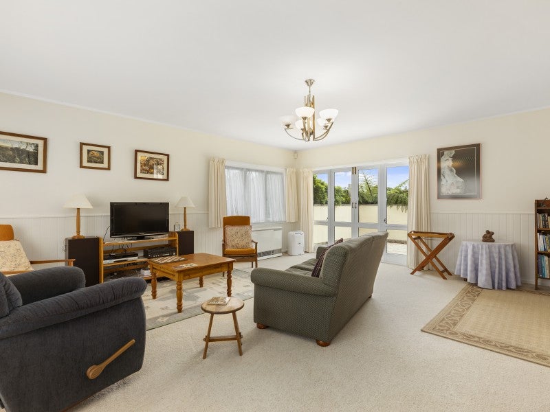 25 Viewmont Drive, Harbour View, Lower Hutt - Carousel 2