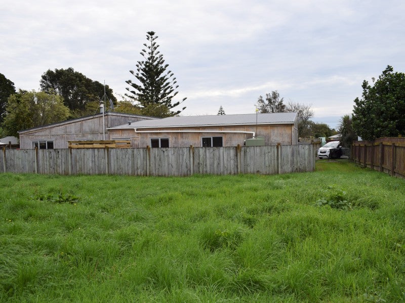 3D Te Manuao Road, Otaki - Carousel 3