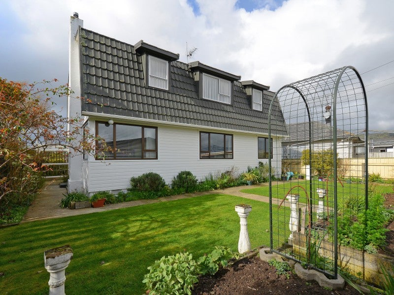 19 Stephen Street, Trentham, Upper Hutt - Carousel 22