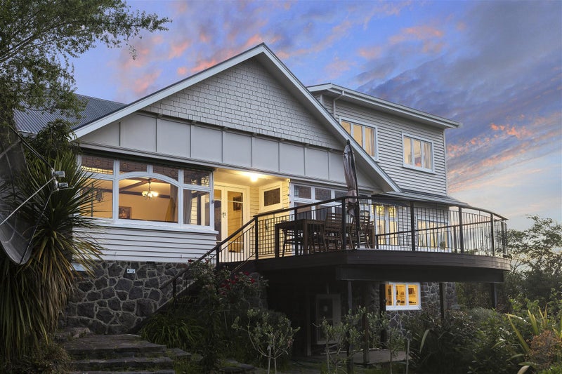 25 Heaton Rhodes Place, Cashmere, Christchurch - Carousel 2