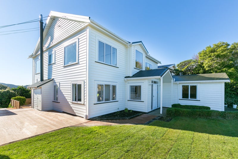 140 Messines Road, Karori, Wellington - Carousel 1