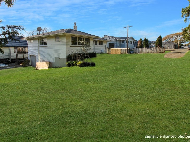 212C Carrington Street, Vogeltown, New Plymouth - Carousel 1