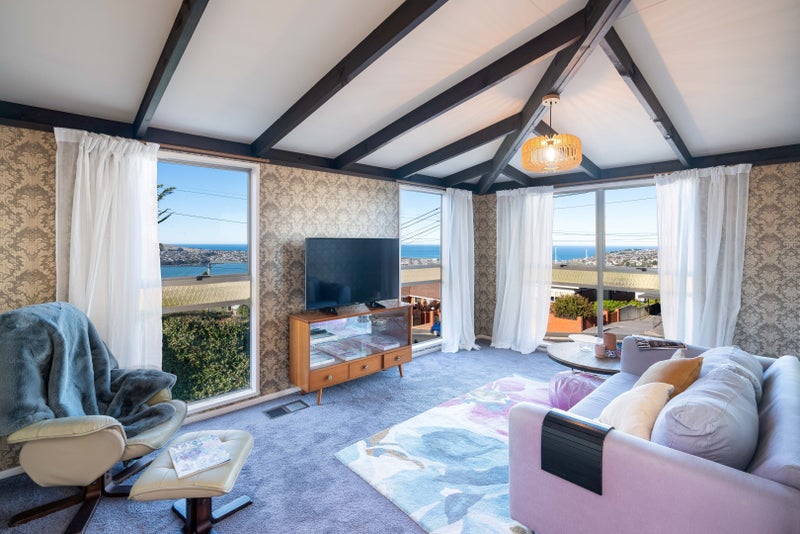 3 Bellevue Street, Belleknowes, Dunedin - Carousel 1