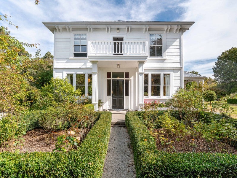 121 Humphries Street, Woodside, Greytown - Carousel 1