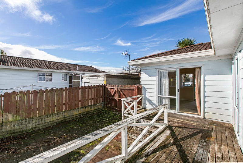 2/36 Taitimu Drive, Weymouth, Auckland - Carousel 2