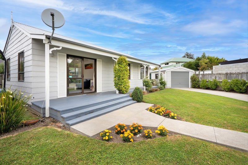 12A Koromiko Street, Saint Martins, Christchurch - Carousel 1