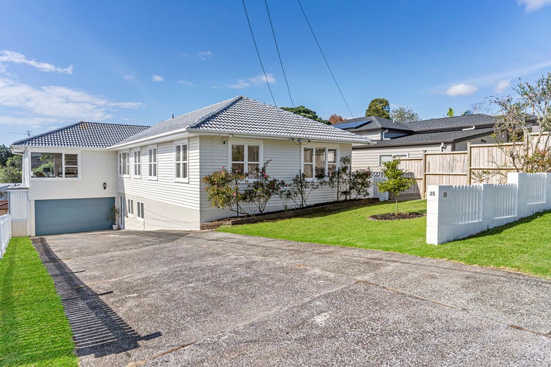 25 Olsen Avenue, Hillsborough, Auckland - Carousel 1