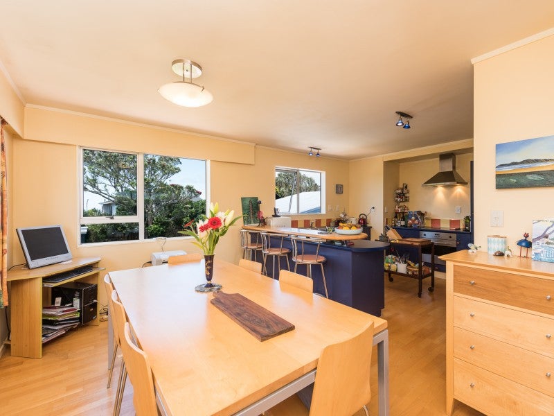 4 Glamorgan Street, Northland, Wellington - Carousel 2