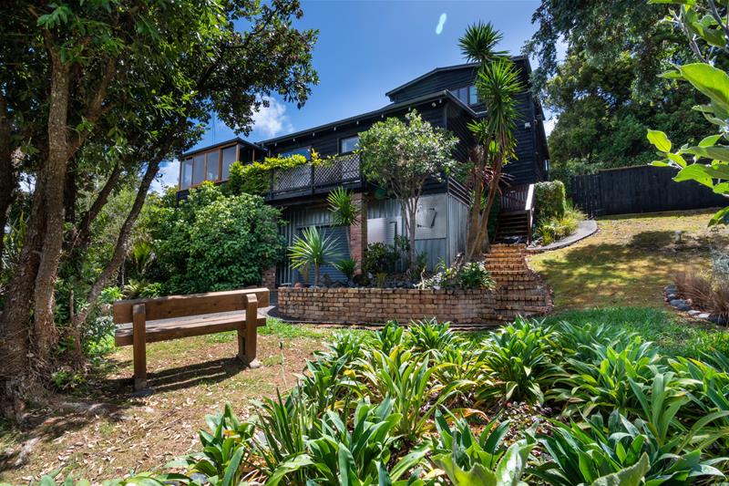 49 Waitakere Road, Waitakere, Auckland - Carousel 1