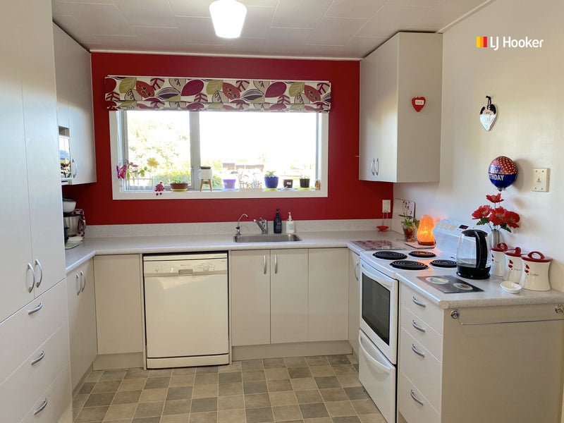 1/6 Berwick Street, Mosgiel, Mosgiel - Carousel 2