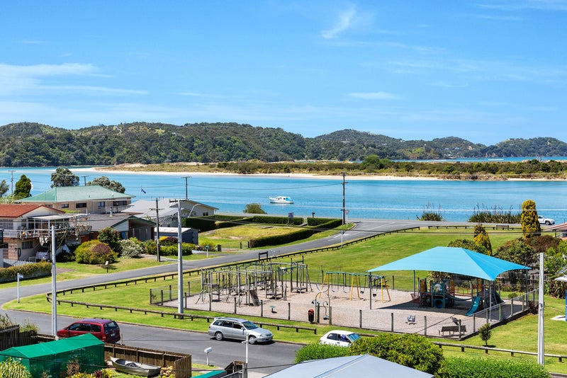 8 Pine Road, Whangarei - Carousel 2