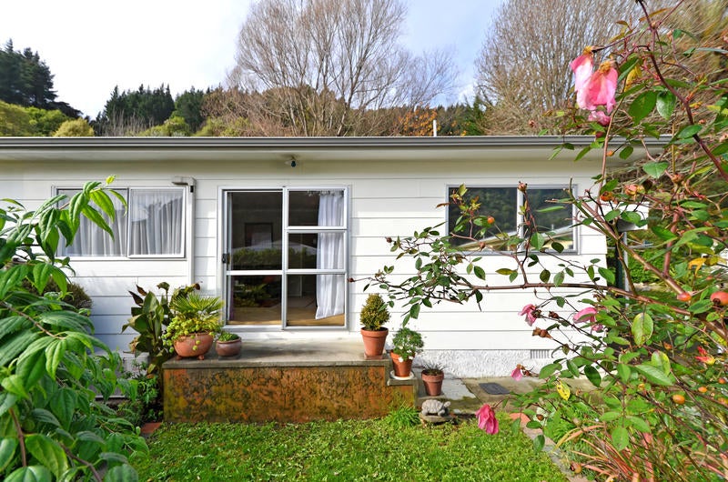 14 Hillside Lane, The Brook, Nelson - Carousel 1