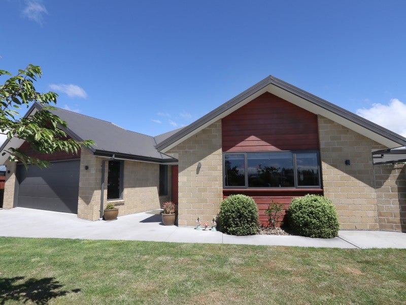 9 Whiteoak Grove, Tinwald, Ashburton - Carousel 23