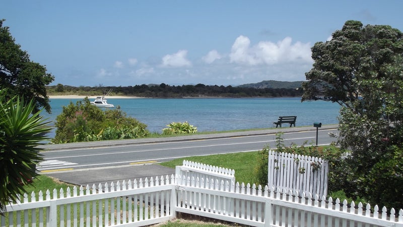 1995 Ngunguru Road, Whangarei - Carousel 1