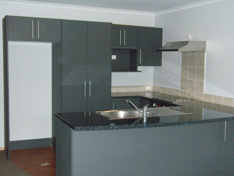 6E Jones Crescent, Melville, Hamilton - Carousel 1