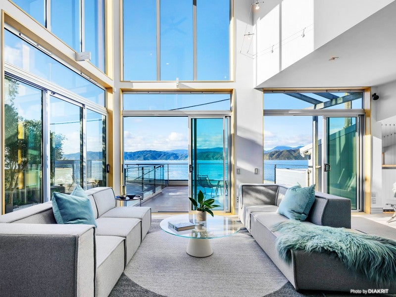 257 Karaka Bay Road, Karaka Bays, Wellington - Carousel 2