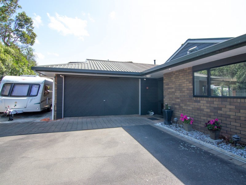 8 Northbrook Court, Roslyn, Palmerston North - Carousel 23