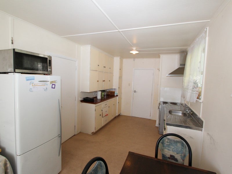 34 Hampshire Street, Cannons Creek, Porirua - Carousel 17