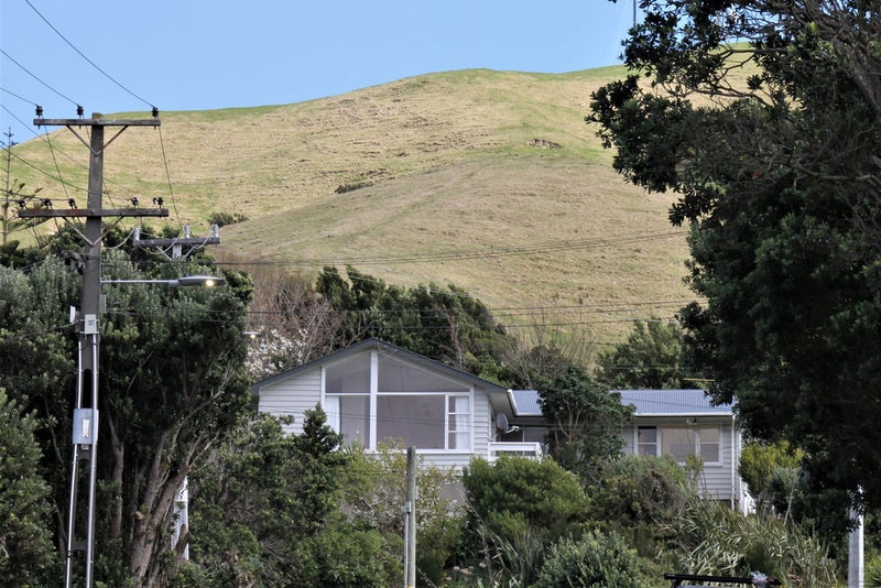 21 Kapekape Place, Pukerua Bay, Porirua - Carousel 2