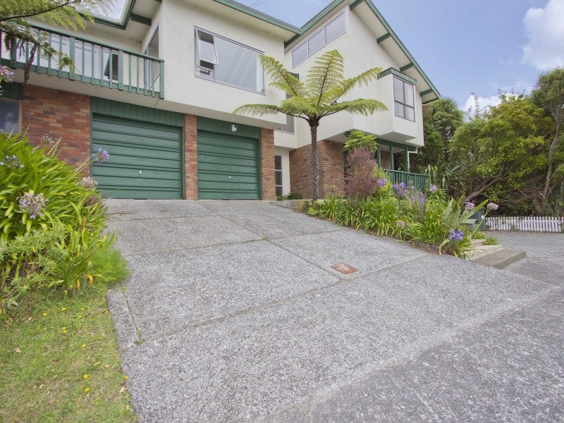 135 Tirohanga Road, Tirohanga, Lower Hutt - Carousel 1