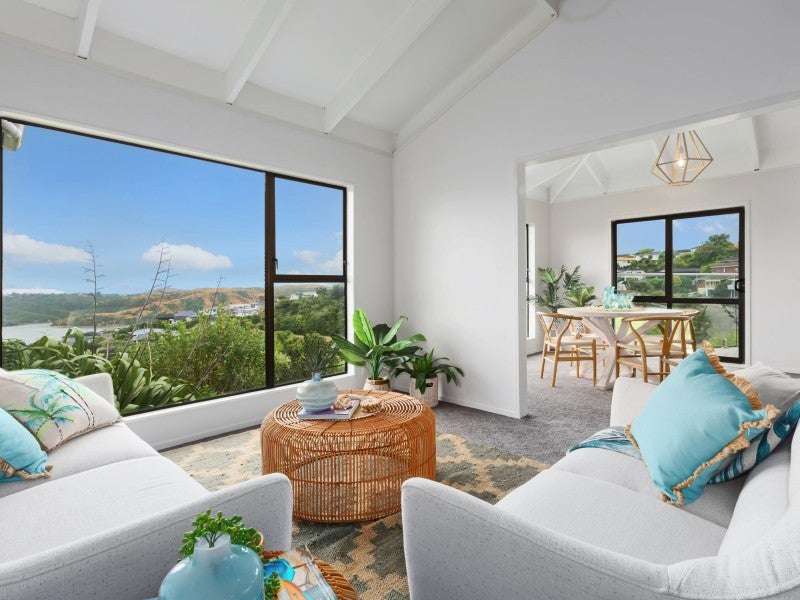 14 Solway Place, Papakowhai, Porirua - Carousel 1