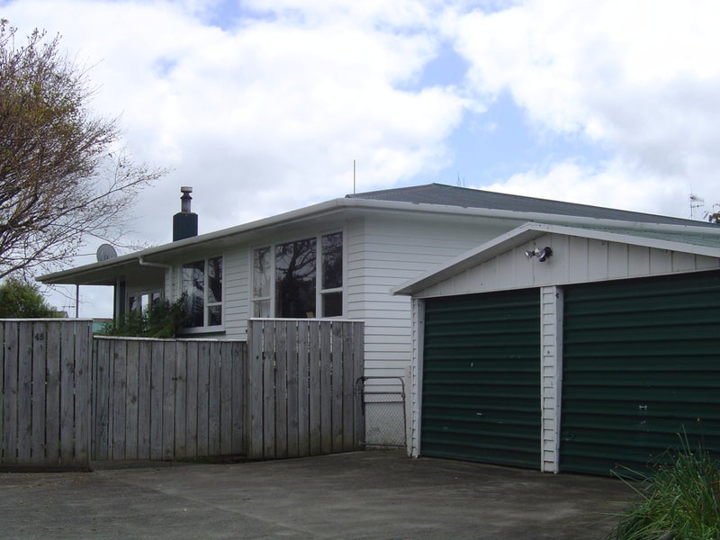 45 Karamea Crescent, Kelvin Grove, Palmerston North - Carousel 1