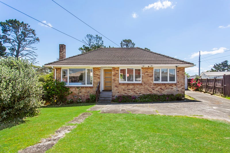 45 Antrim Crescent, Otara, Auckland - Carousel 1