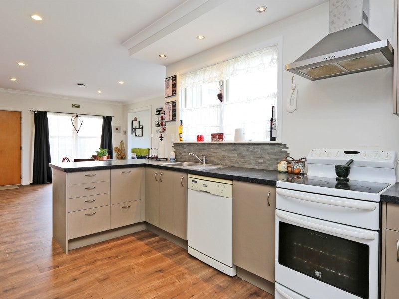 912 Rata Street, Mahora, Hastings - Carousel 2