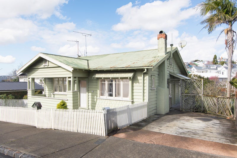 1/3 Swift Avenue, Saint Marys Bay, Auckland - Carousel 1