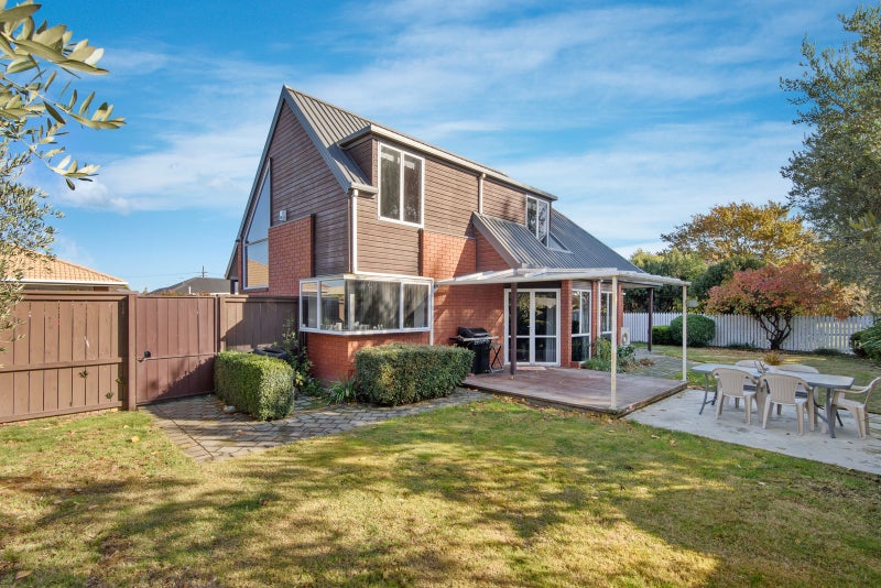 5/37 Avonhead Road, Avonhead, Christchurch - Carousel 1