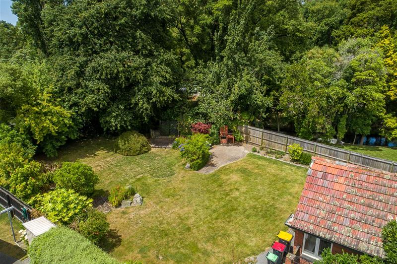 9 Girvan Street, Fendalton, Christchurch - Carousel 8
