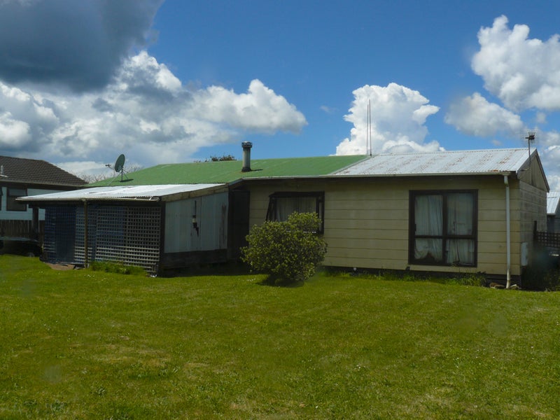 84 Taharangi Street, Koutu, Rotorua - Carousel 1
