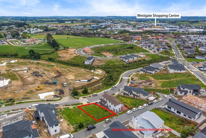 5 Lawson Creek Street, Massey, Auckland - Carousel 2