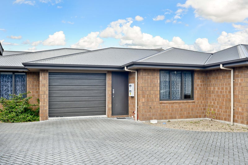 8/31 Jones Crescent, Melville, Hamilton - Carousel 1