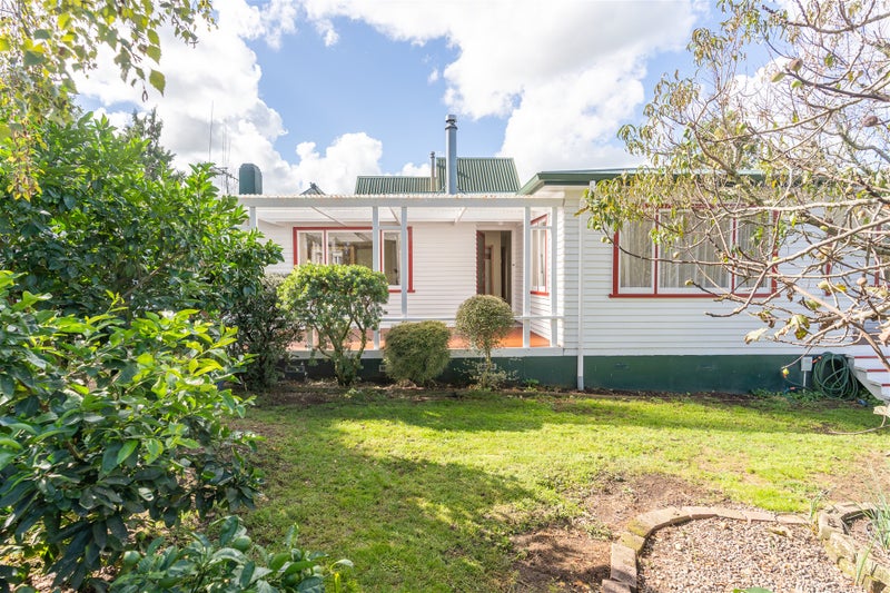 27 Johnsview Terrace, Hillcrest, Hamilton - Carousel 2