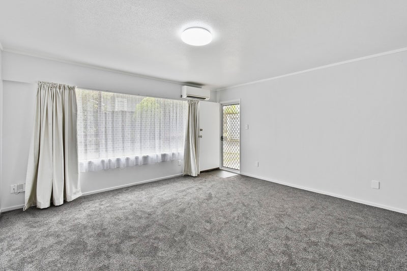 2/16 Churchill Avenue, Manurewa, Auckland - Carousel 2