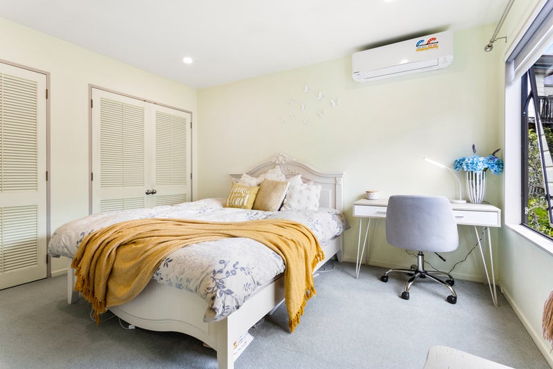 43B SUNSET RD, Tōtara Vale, Auckland - Carousel 2