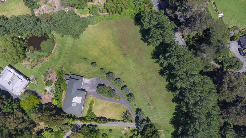 11 Hobbs Road, Matakatia, Whangaparaoa - Carousel 1