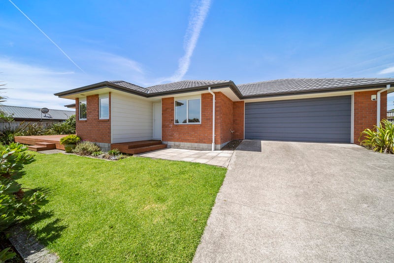 15 Jules Crescent, Bell Block, New Plymouth - Carousel 1