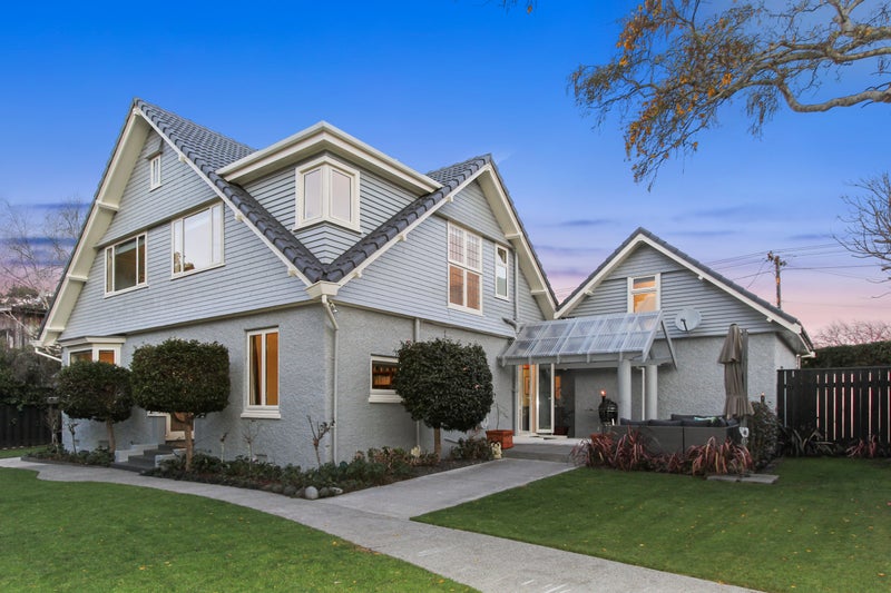 32 Barrett Street, Westown, New Plymouth - Carousel 1