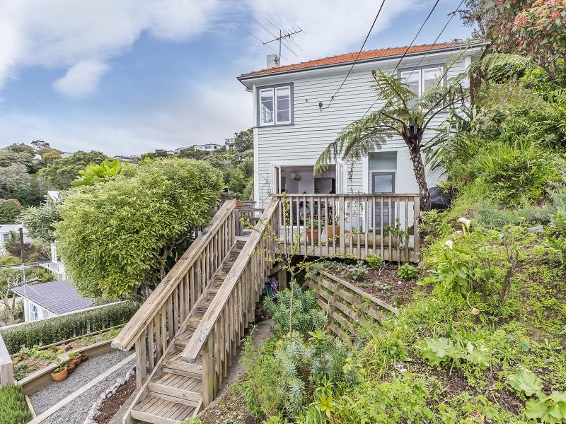 63 Farnham Street, Mornington, Wellington - Carousel 1