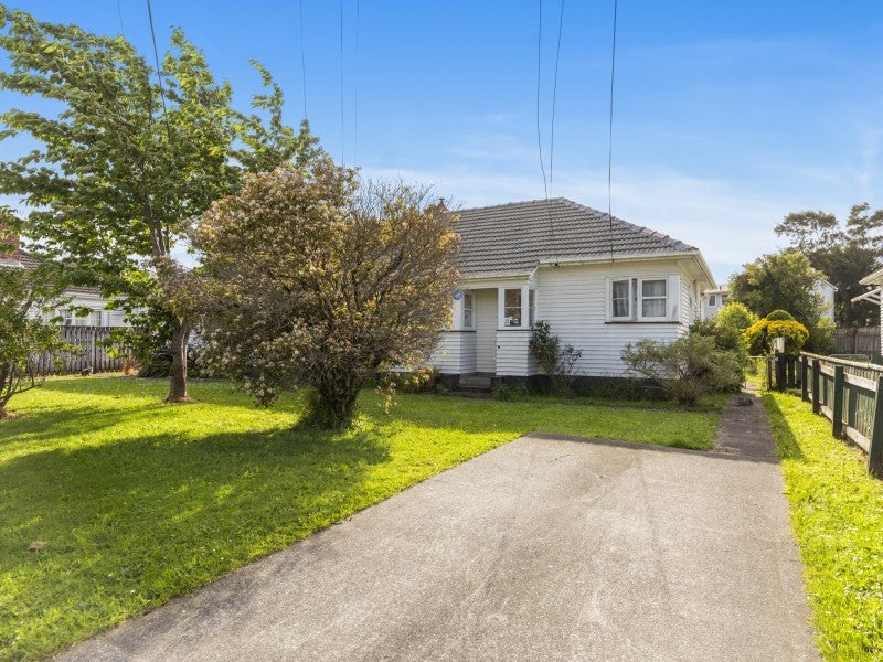 2/7 Purser Grove, Fairfield, Lower Hutt - Carousel 2
