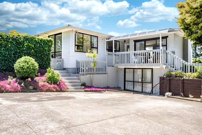 7 Hutchinsons Road, Bucklands Beach, Auckland - Carousel 2