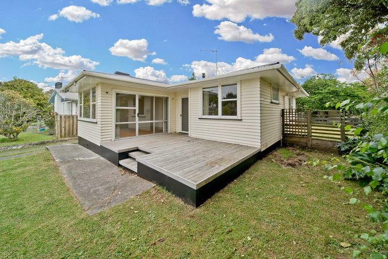 14 Te Anau Place, Glenview, Hamilton - Carousel 16