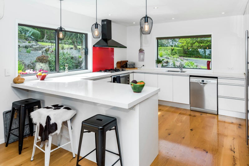 266 Point View Drive, Dannemora, Auckland - Carousel 26
