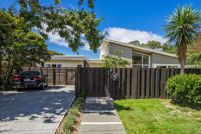 7 Agra Crescent, Khandallah, Wellington - Carousel 22