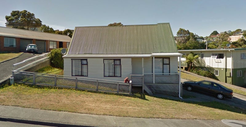 71 Stewart Drive, Newlands, Wellington - Carousel 1