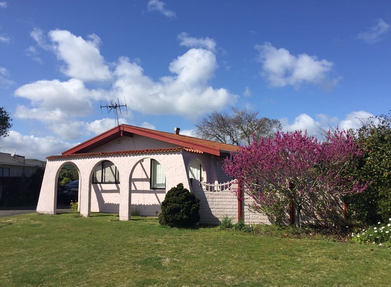 13 Nichol Place, Whanganui East, Whanganui - Carousel 2