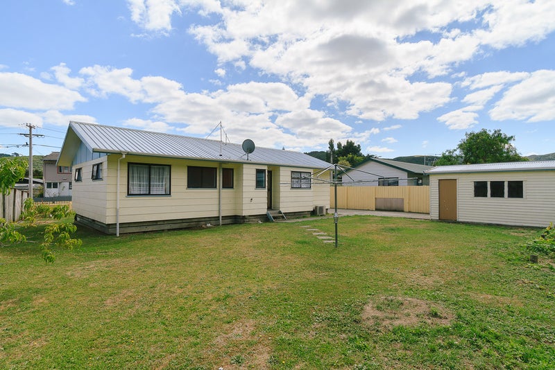 35 Eldon Grove, Taita, Lower Hutt - Carousel 2