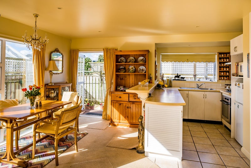26B Hobart Street, Miramar, Wellington - Carousel 2